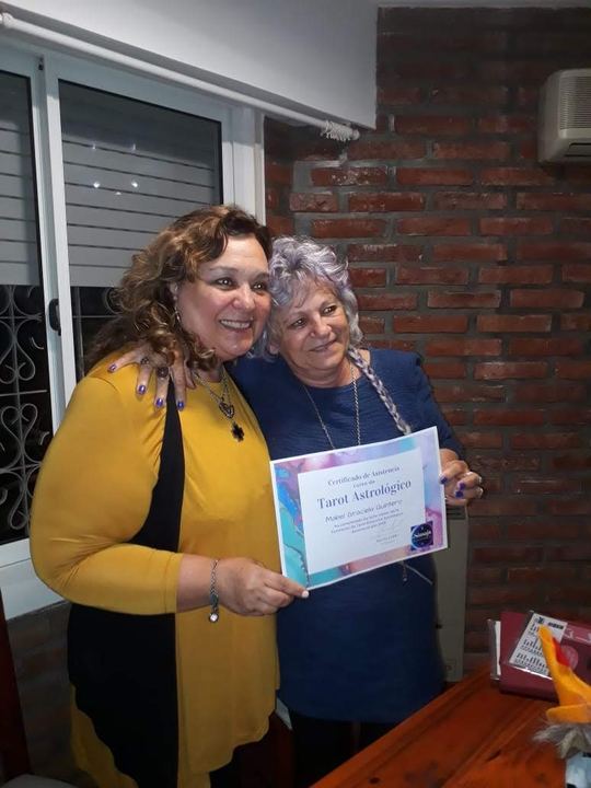 Silvia con una alumna certificada
